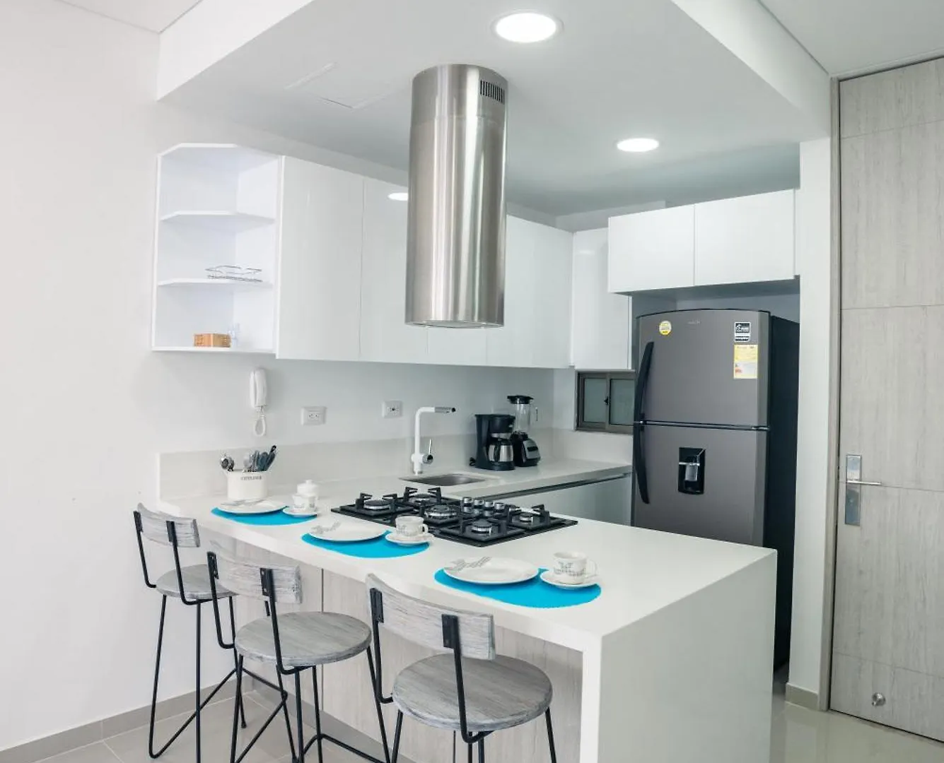 Apartamento Amoblado En Samaria, Primera Linea De Playa! Santa Marta  Colombia